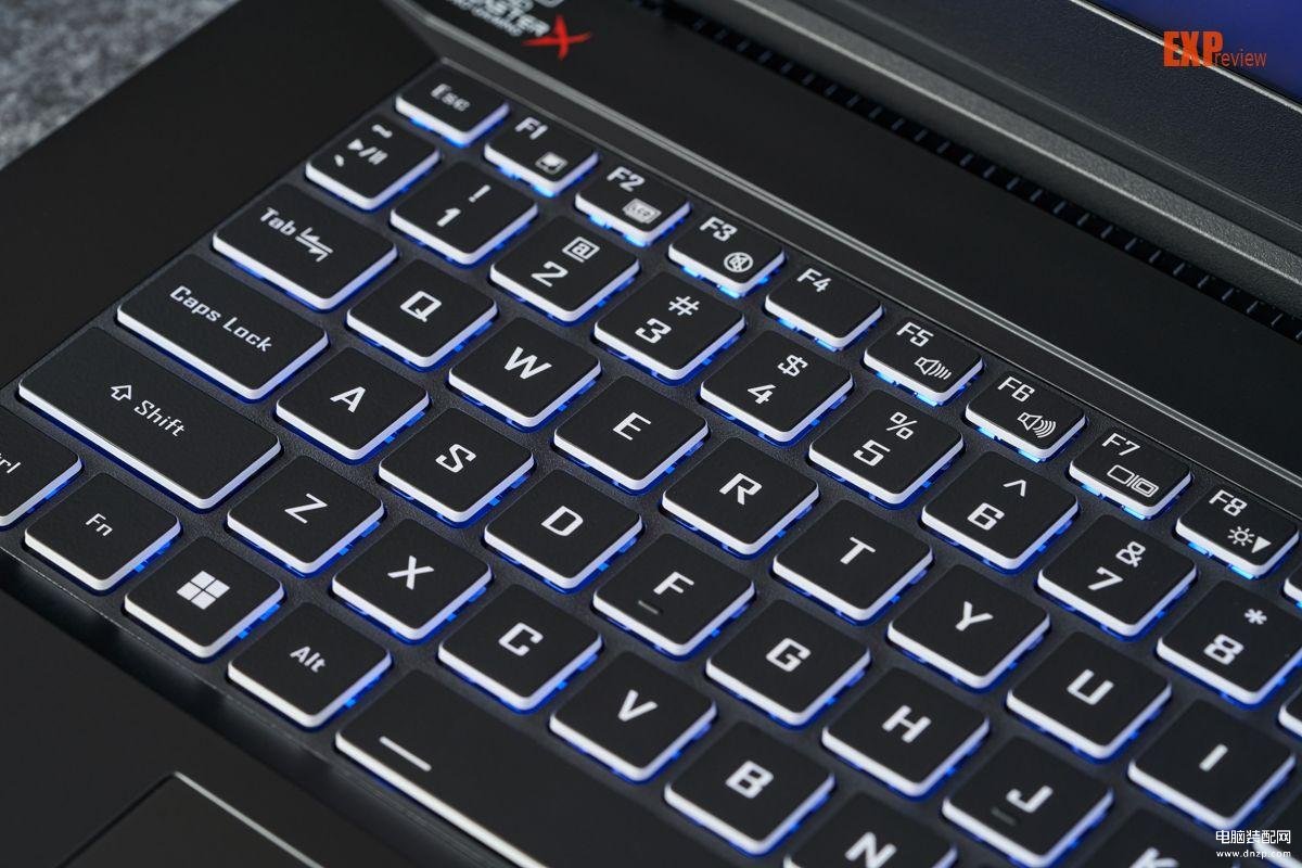 17寸笔记本电脑推荐游戏本，七彩虹将星X17 Pro游戏本评测
