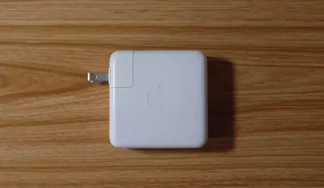 苹果电脑充电器可以给手机充电吗，Mac电源适配器能充手机